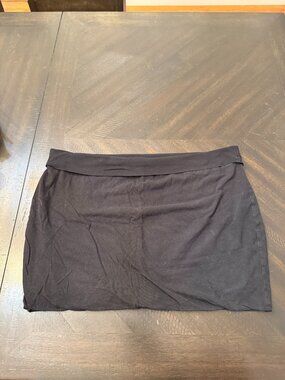 🖤 Versatile Essential! Ambiance Apparel Black Fold-Over Mini Skirt 👗